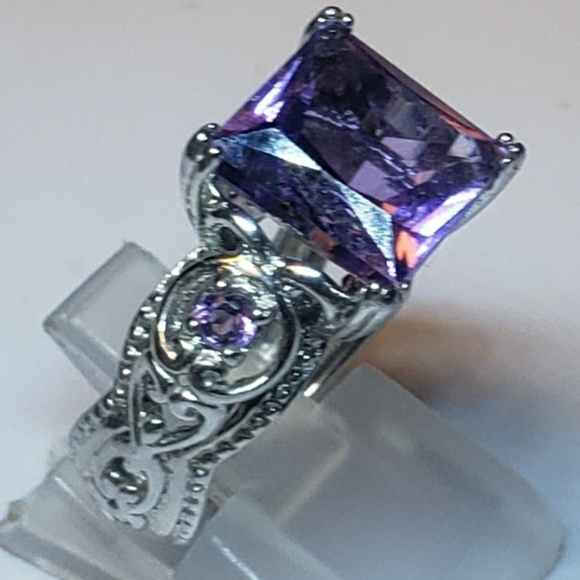 Gorgeous designer signed Michael Valitutti African Amethyst Ring - Picture 1 of 10